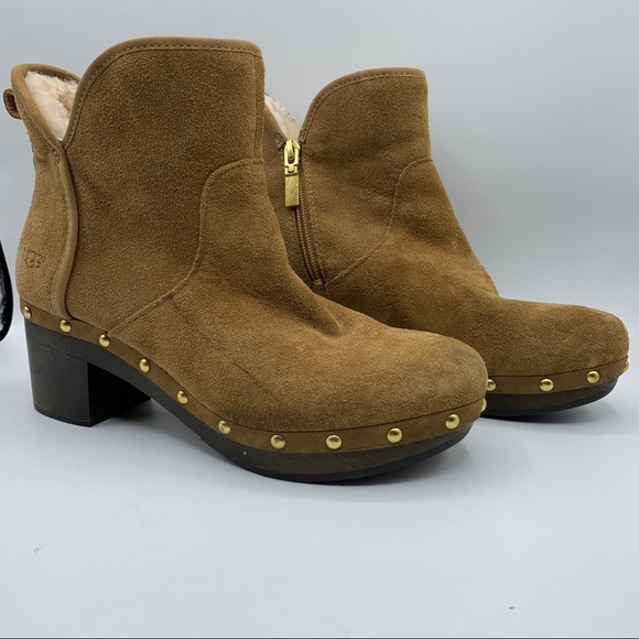 Ugg Cam II Chestnut Sheepskin Clog Boots with Nail head Accents Suede Upper